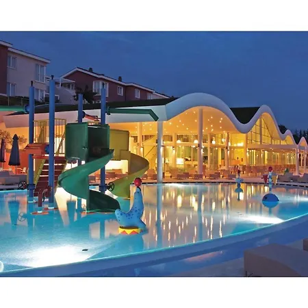 Awesome In With Outdoor Swimming Pool, Sauna And 3 Bedrooms * Нови-Винодолски
