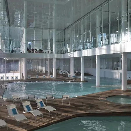 Апартаменты Awesome In With Outdoor Swimming Pool, Sauna And 3 Bedrooms *