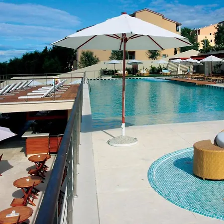 Awesome In With Outdoor Swimming Pool, Sauna And 3 Bedrooms * Нови-Винодолски