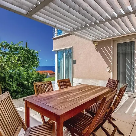 Awesome In With Outdoor Swimming Pool, Sauna And 3 Bedrooms